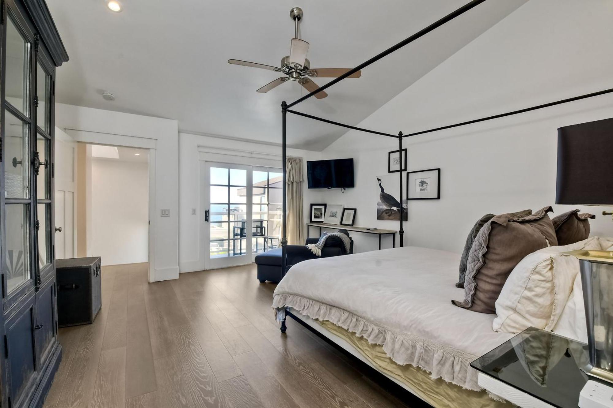 Holiday home 3636 Blvd - Lower