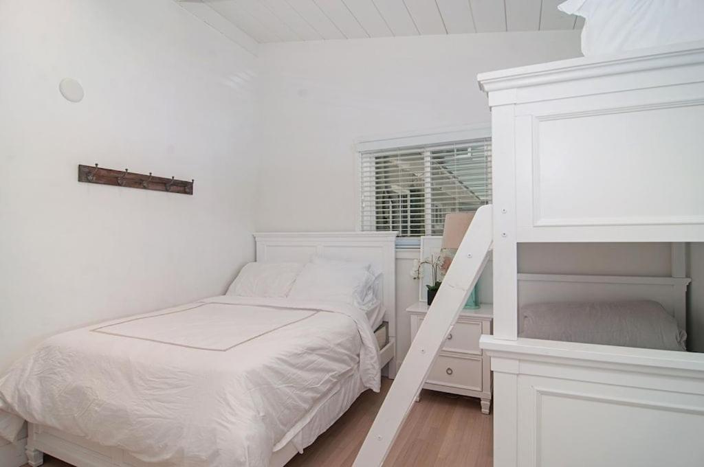 190 Walnut * Carlsbad
