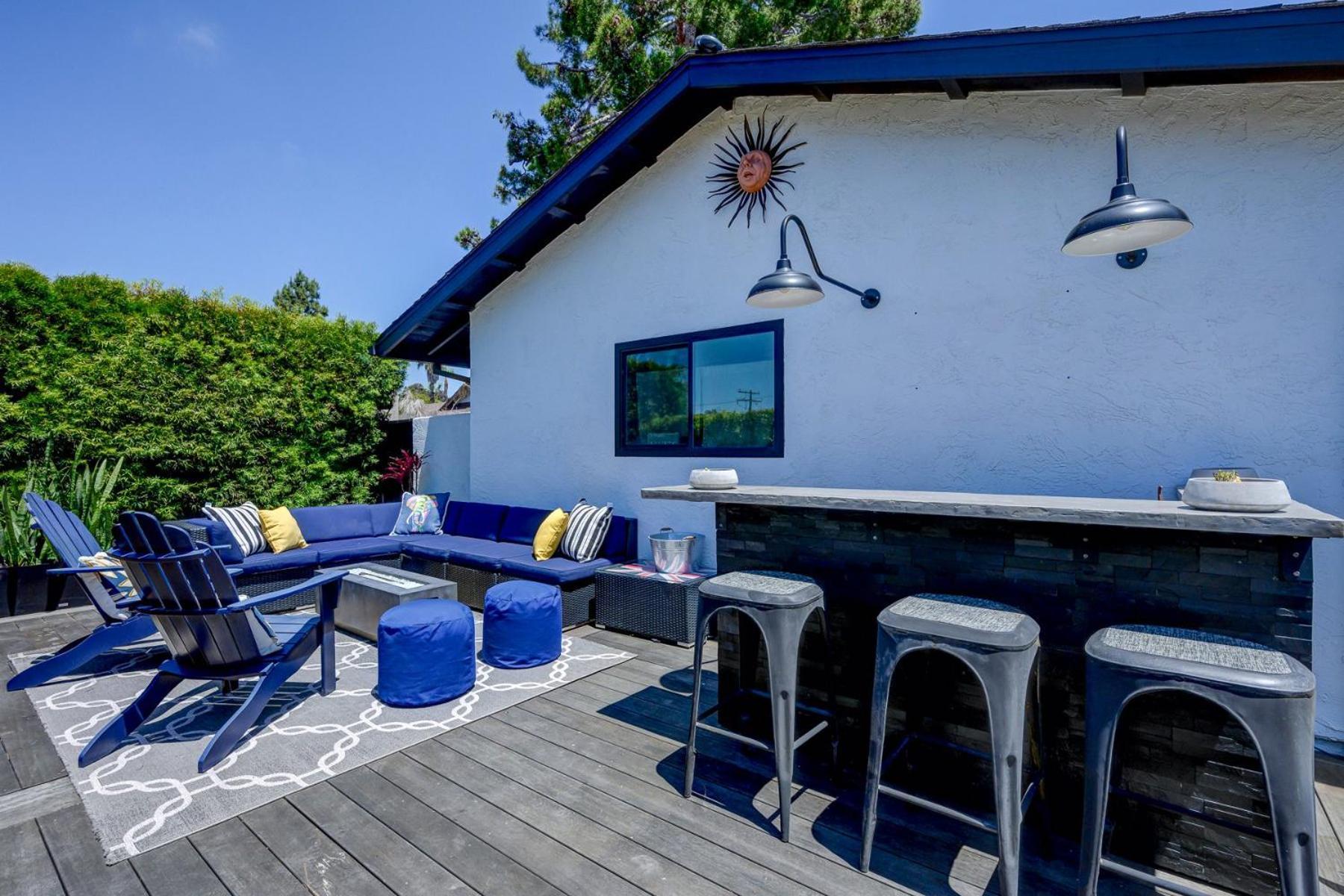1510 Grady Place * Carlsbad
