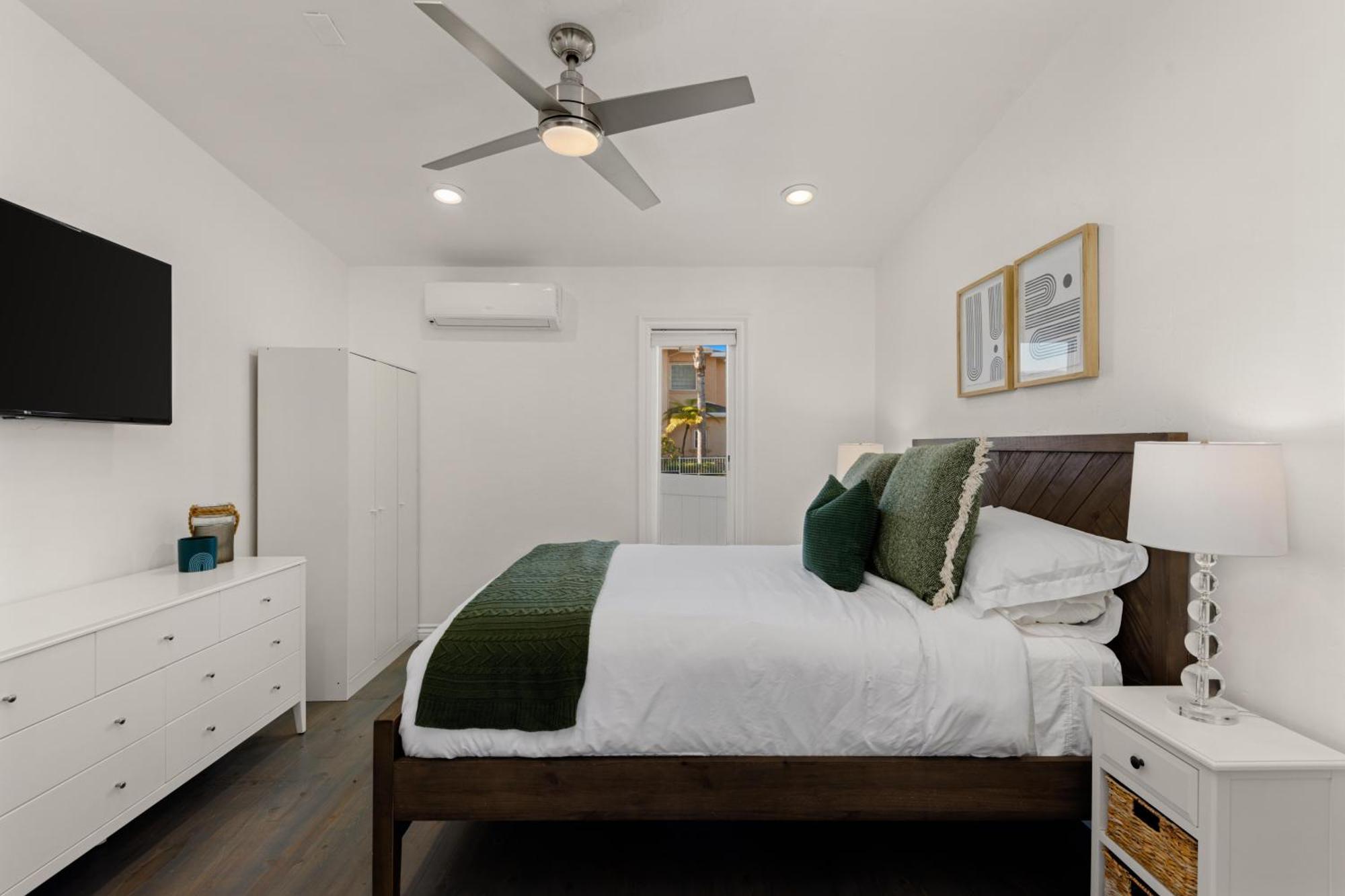 Cb-3900a - Coastal Surfer's Dream Holiday home