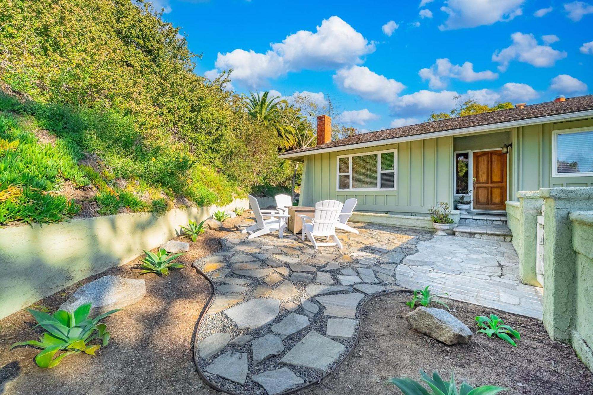 Lagoon Coastal Retreat * Carlsbad