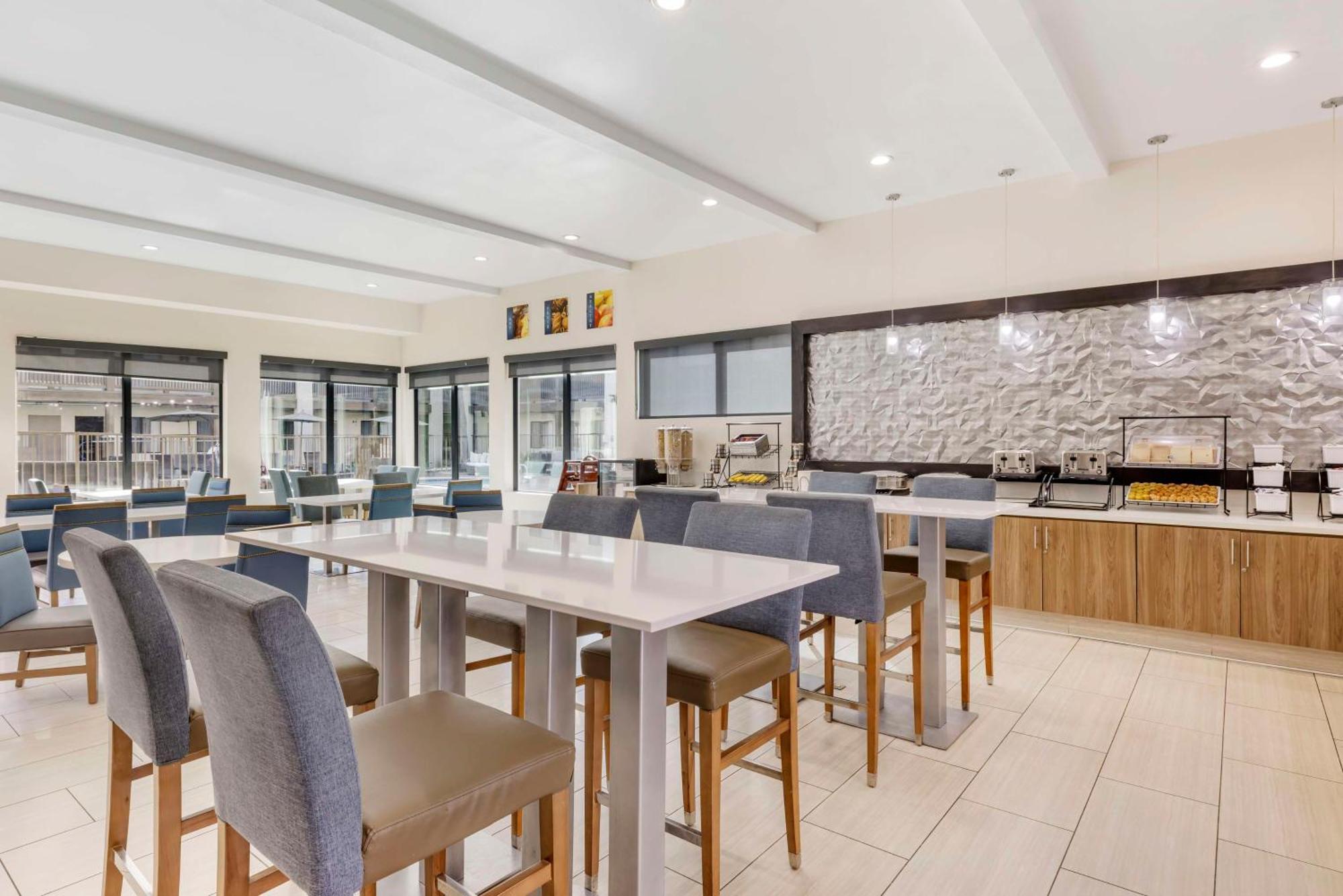 Western By The Sea Hotel 3*
