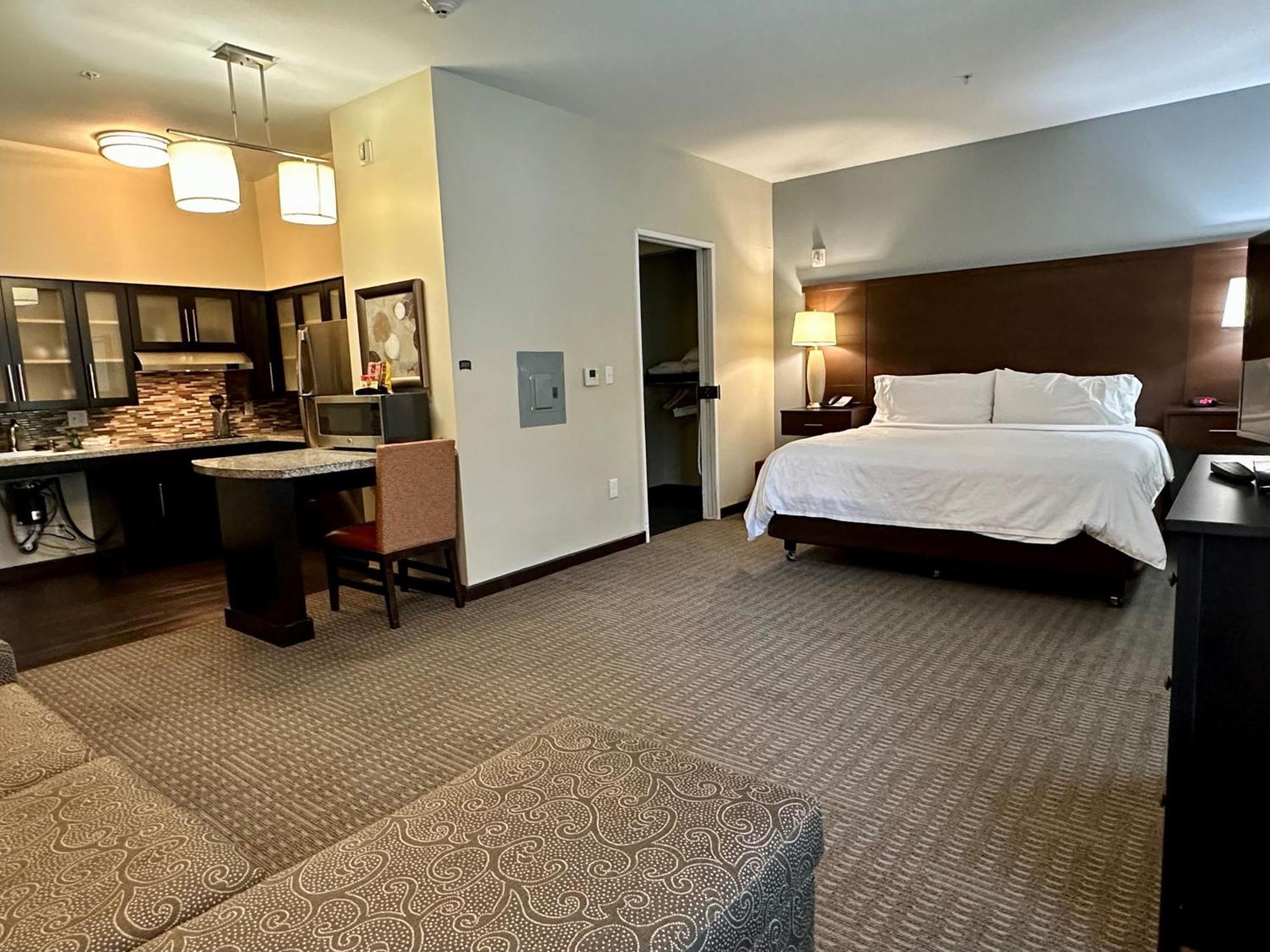 Staybridge Carlsbad/san Diego By Ihg Hotel 3*