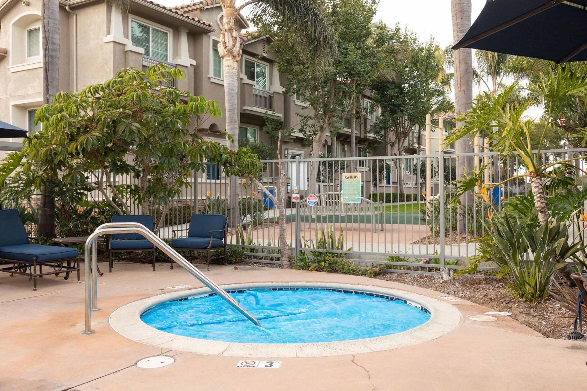 Water Views On Every Floor For Multi - Walk To The * Carlsbad