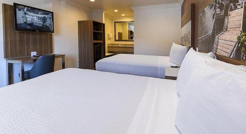Hotel Rodeway Carlsbad