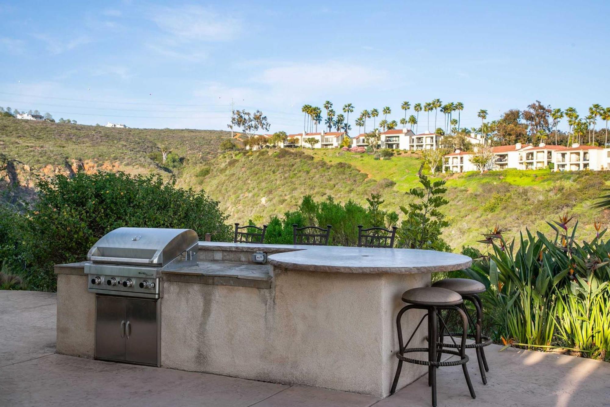 Holiday home 7br Estate With Pool Firepit & Views *