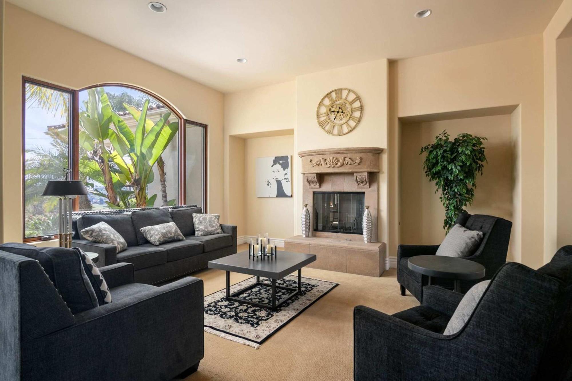 7br Estate With Pool Firepit & Views *