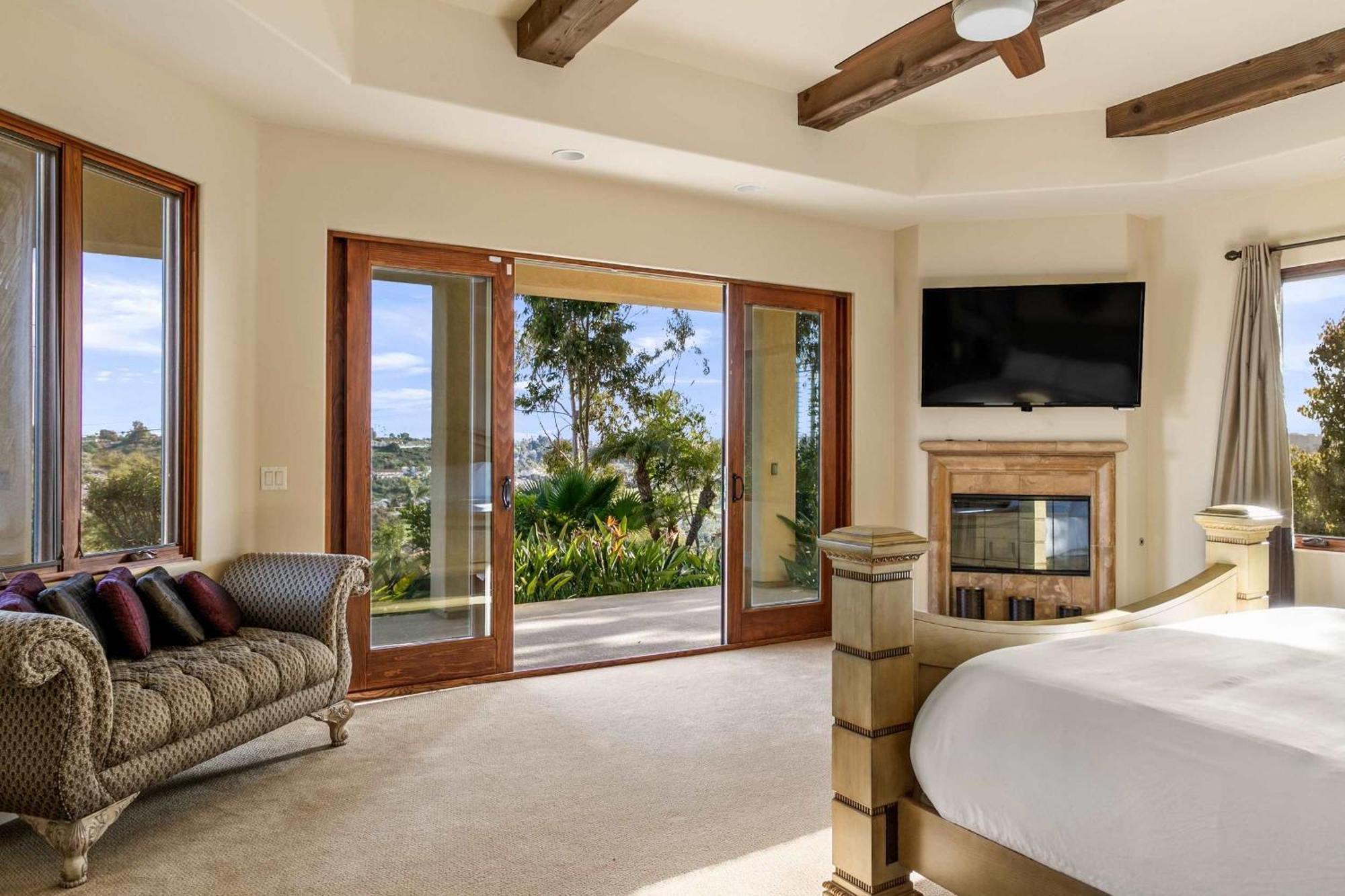 Holiday home 7br Estate With Pool Firepit & Views
