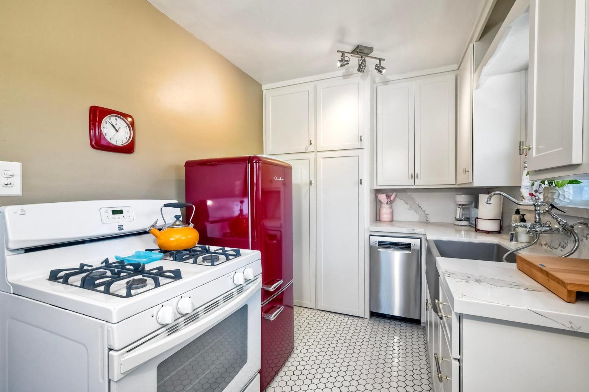 Walk 2 Beach, Ev Charger, Outdoor Dining, 2 Units