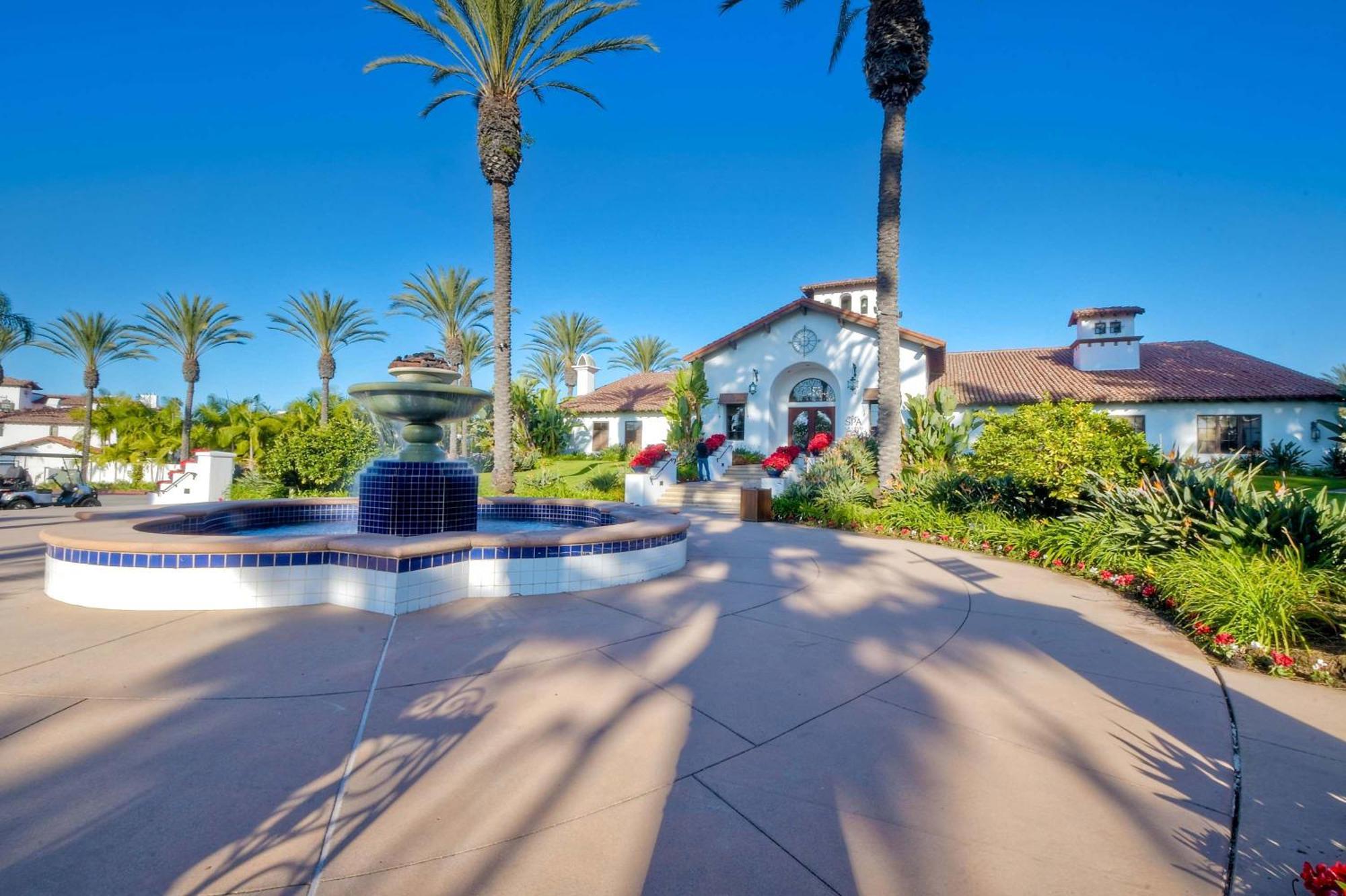 Southern Exposure With Private Balcony *