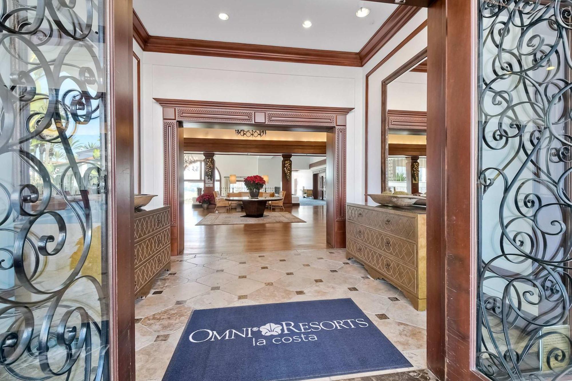 Southern Exposure With Private Balcony Carlsbad