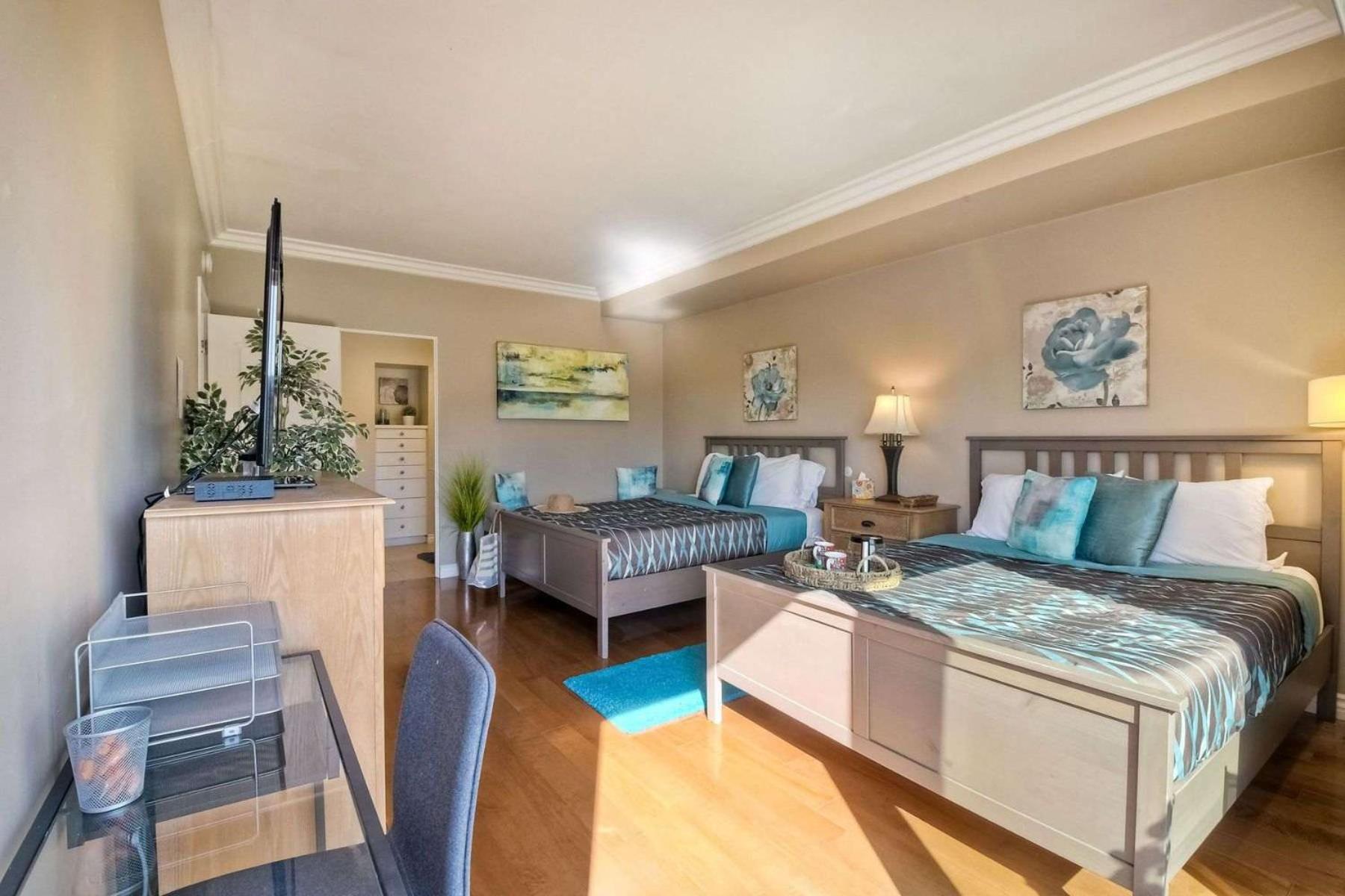 Holiday home Southern Exposure With Private Balcony *