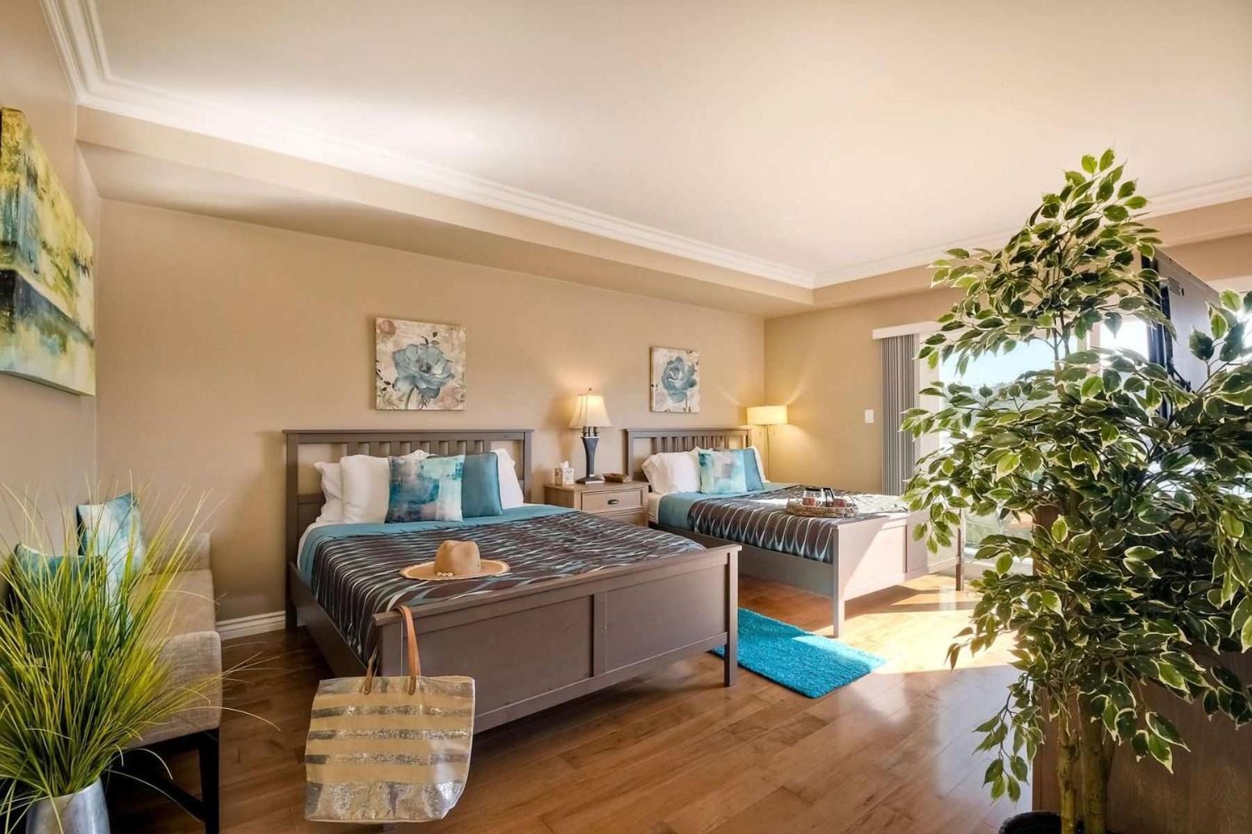 Southern Exposure With Private Balcony Holiday home Carlsbad