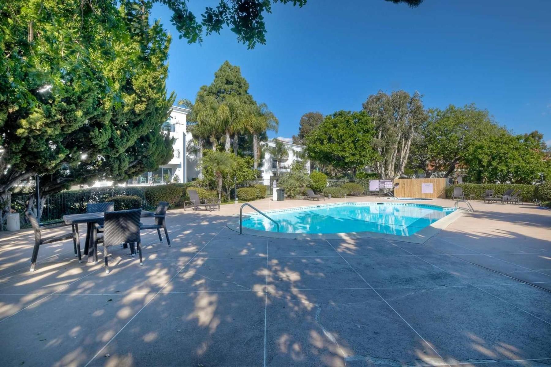 Southern Exposure With Private Balcony Holiday home *