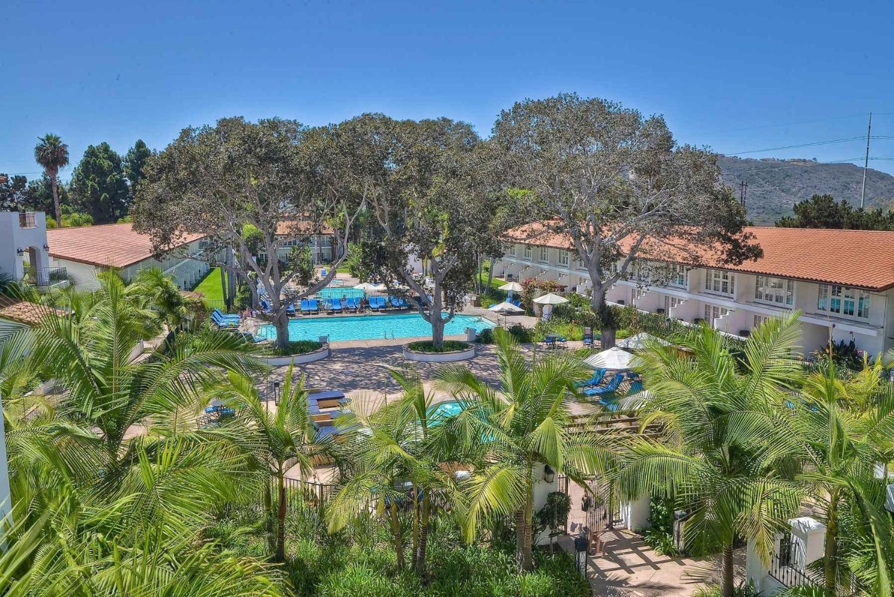 Southern Exposure With Private Balcony Holiday home *