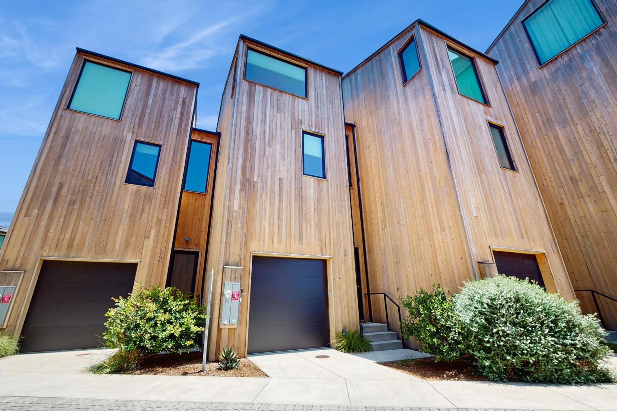 Sea & Stroll Abode Holiday home