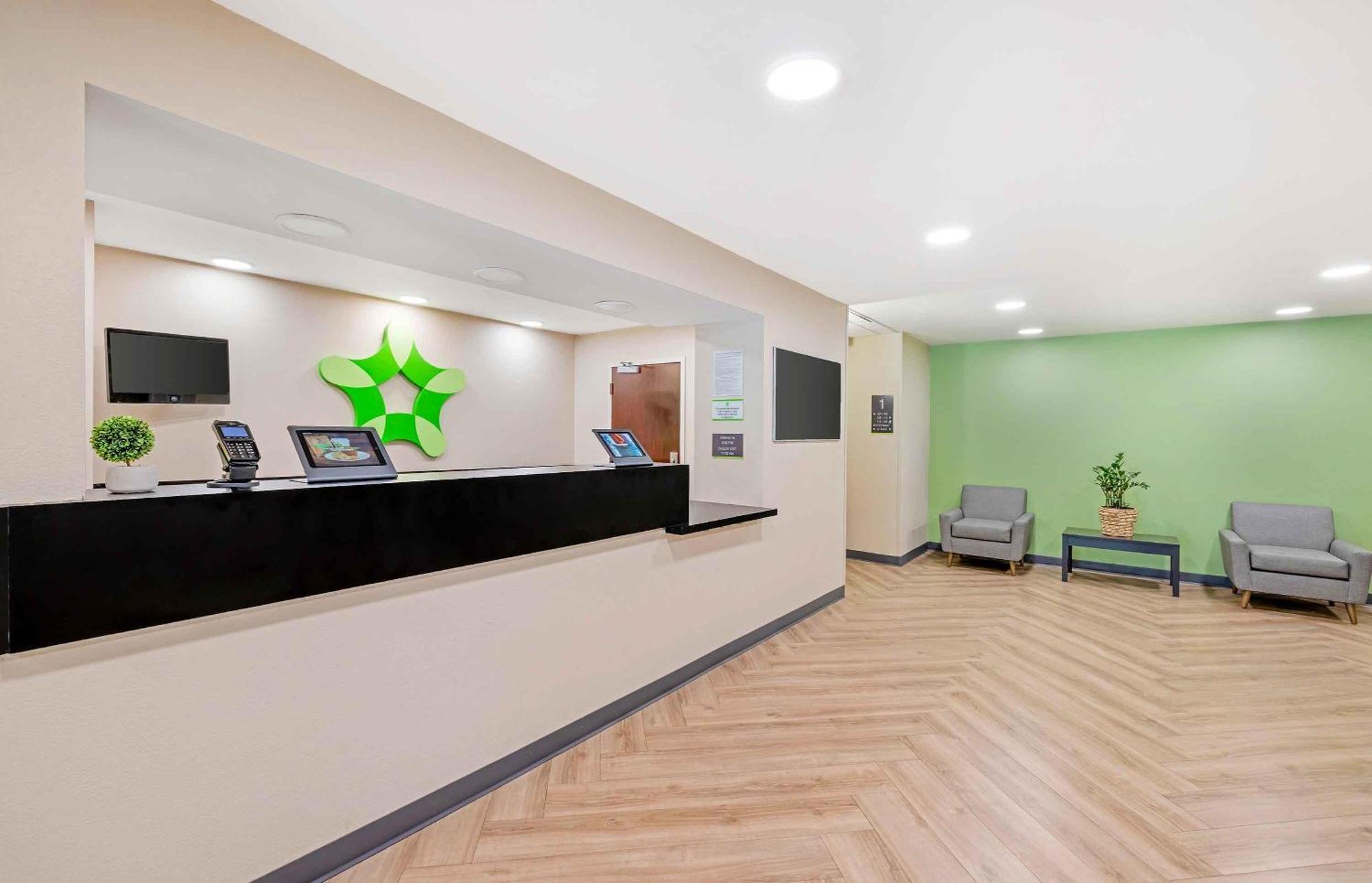 Extended America - San Diego - Village By The Sea Hotel