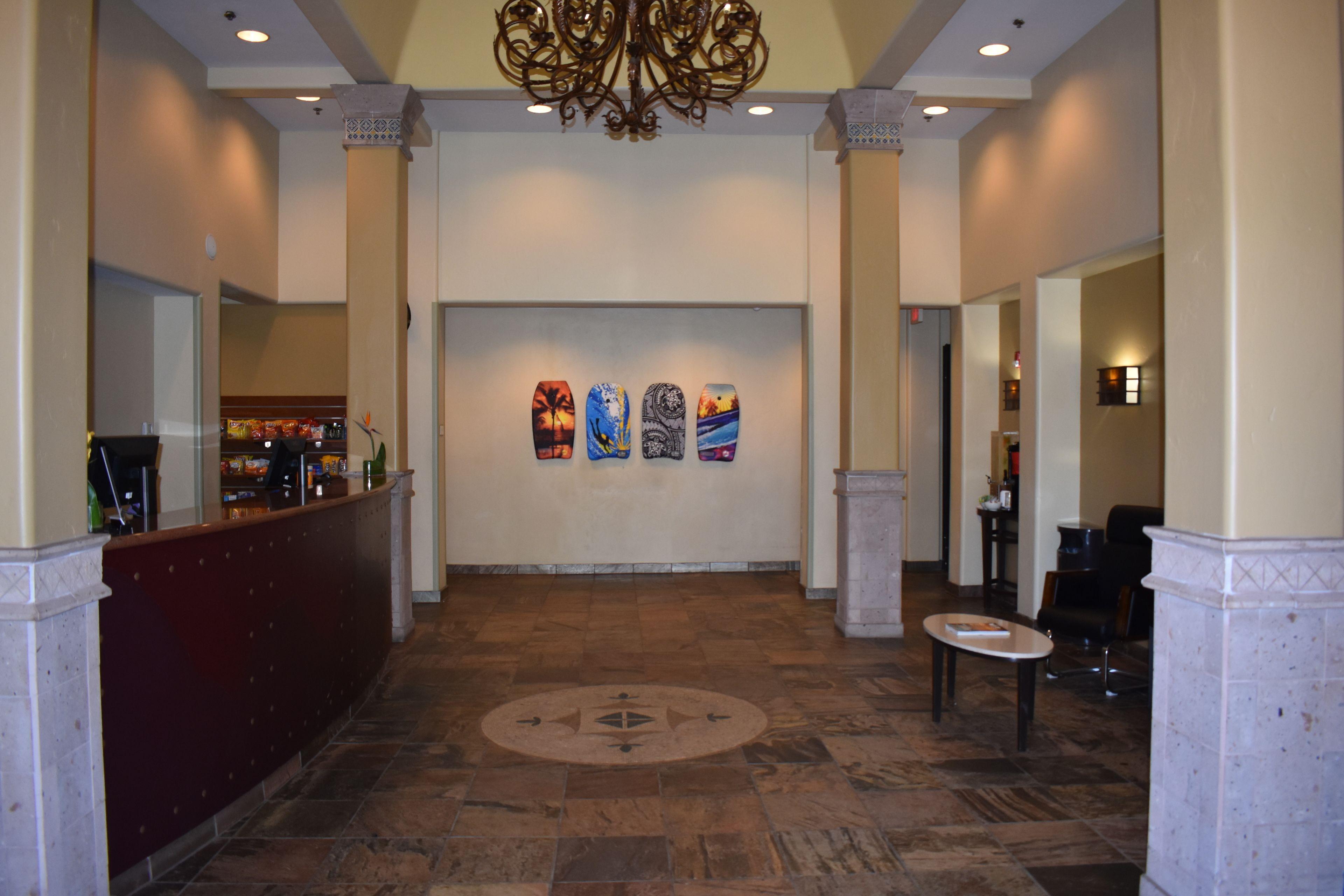 Hyatt House San Diego 4*