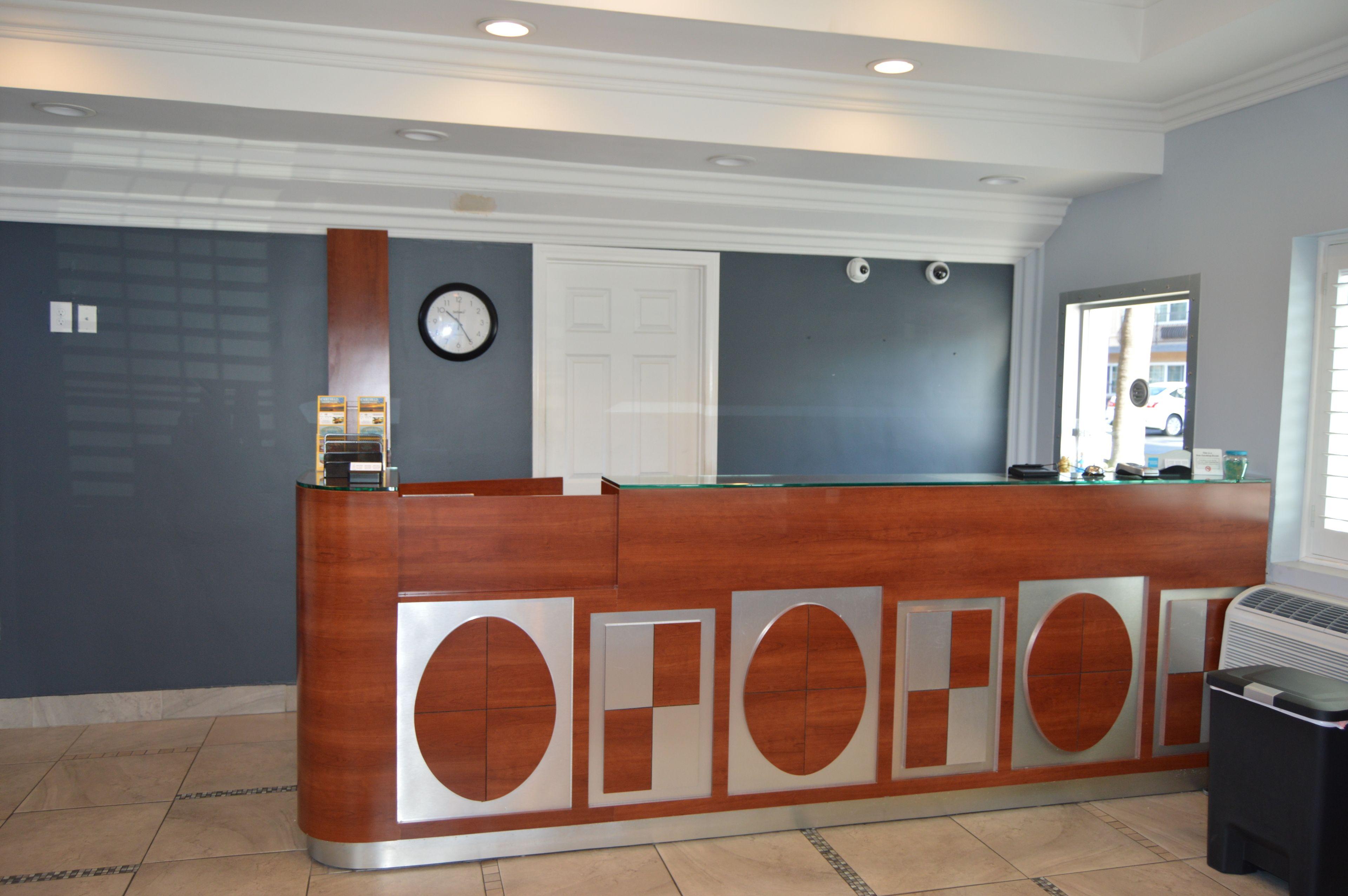 Hyland Near Legoland Motel Carlsbad