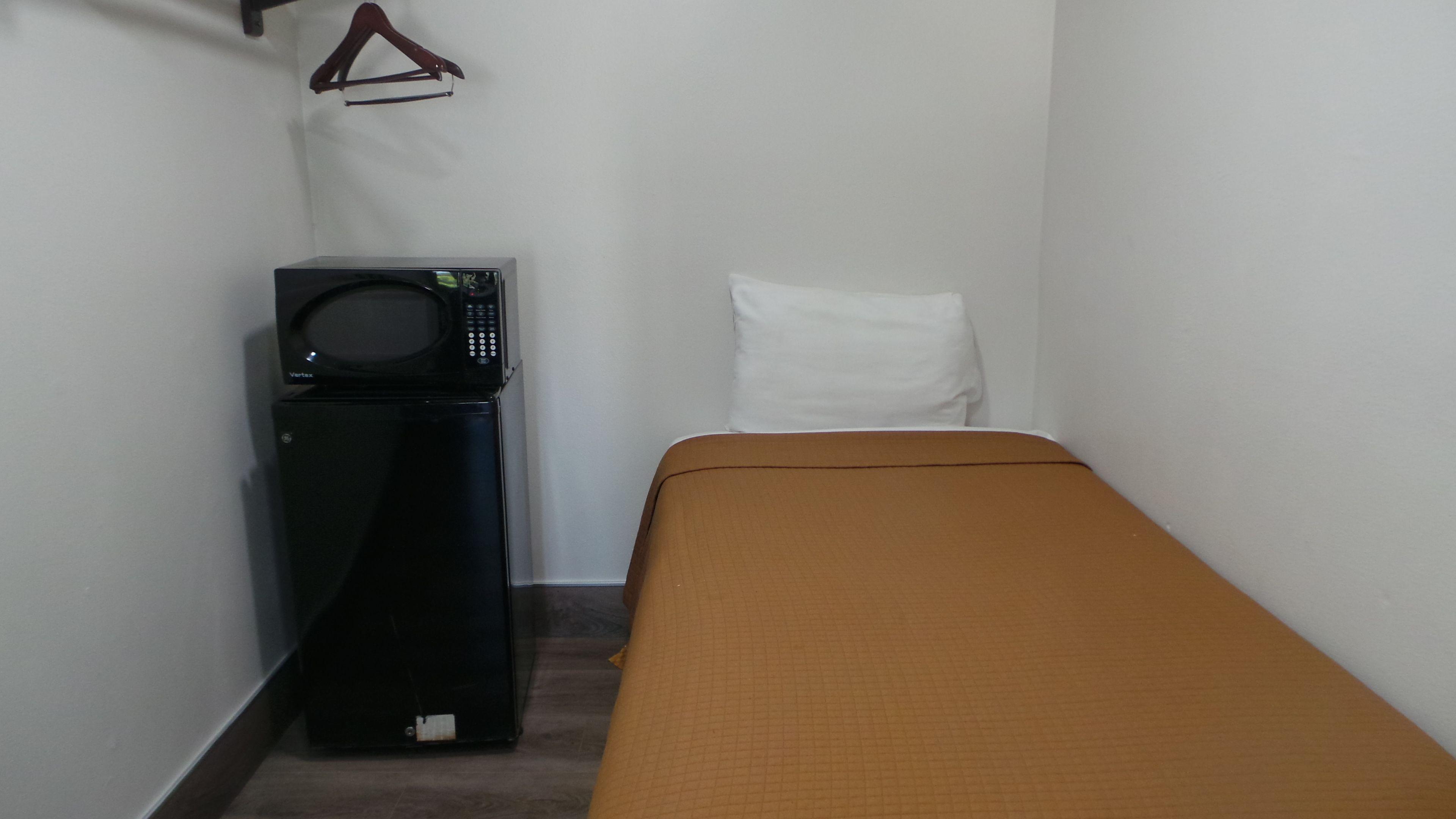 Hyland Near Legoland Motel 2*