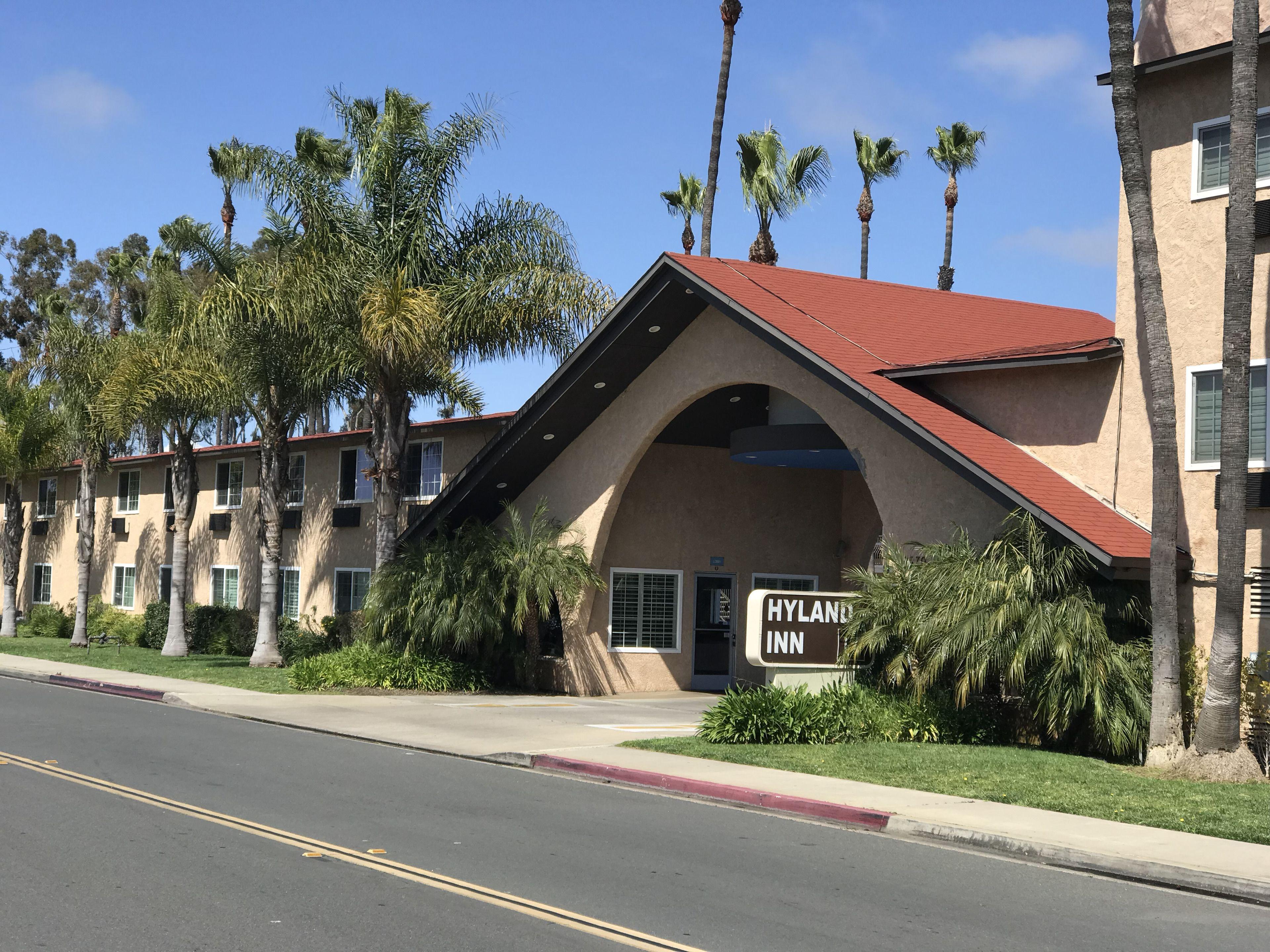 Hyland Near Legoland Motel 2*