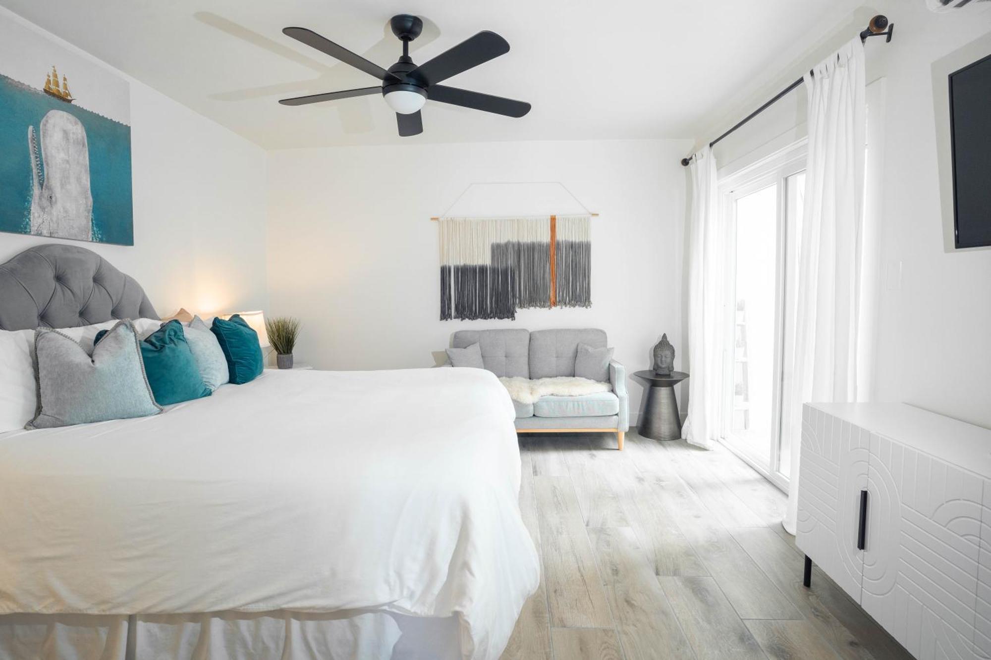 Aparthotel Beachwalk 4*