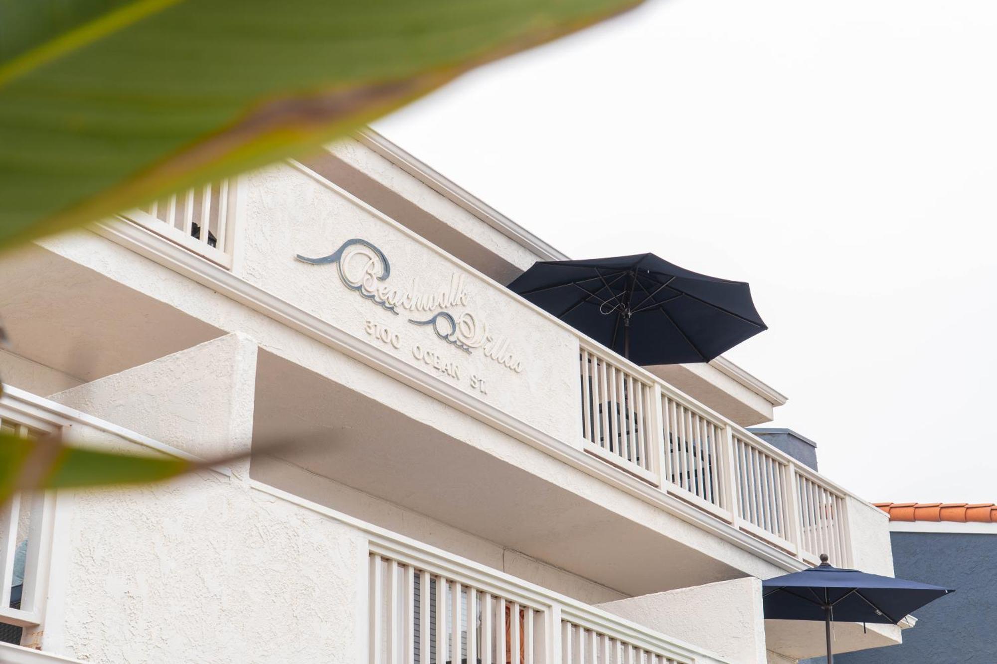 Beachwalk Aparthotel 4*