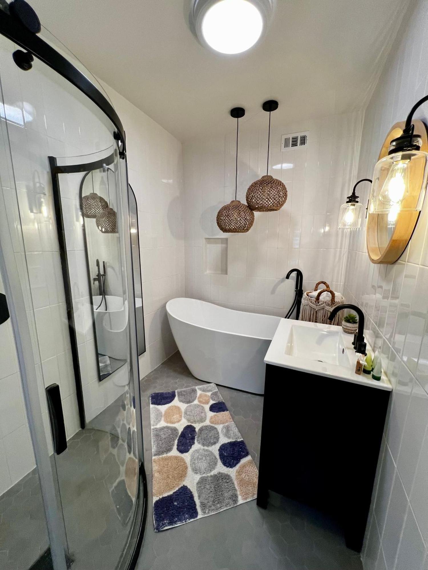 Beachwalk Aparthotel 4*