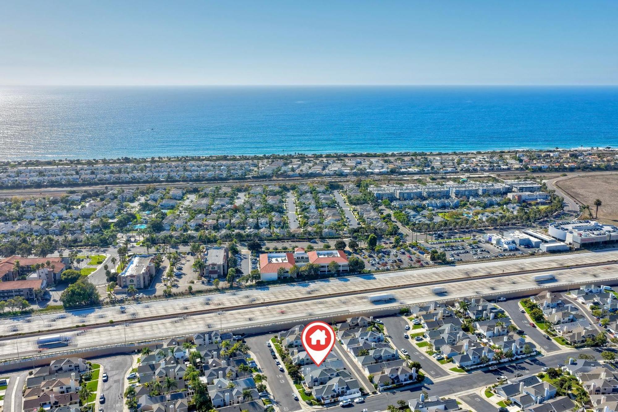 Holiday home Coastal — Private Patio + Gated Pool & In Minutes To The Beach!