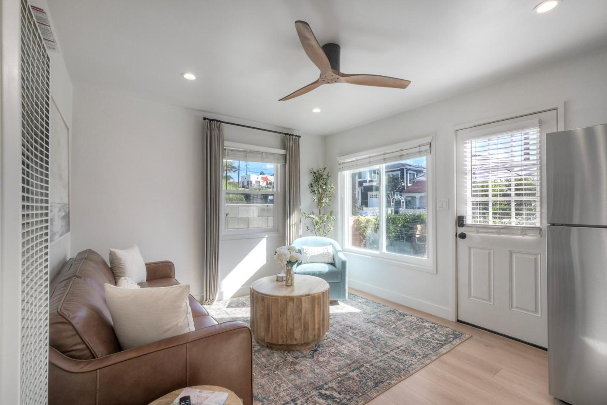 Apartment Modern Vacation With Ocean Views, Private Patio, Fire Pit & Walkable Location Carlsbad