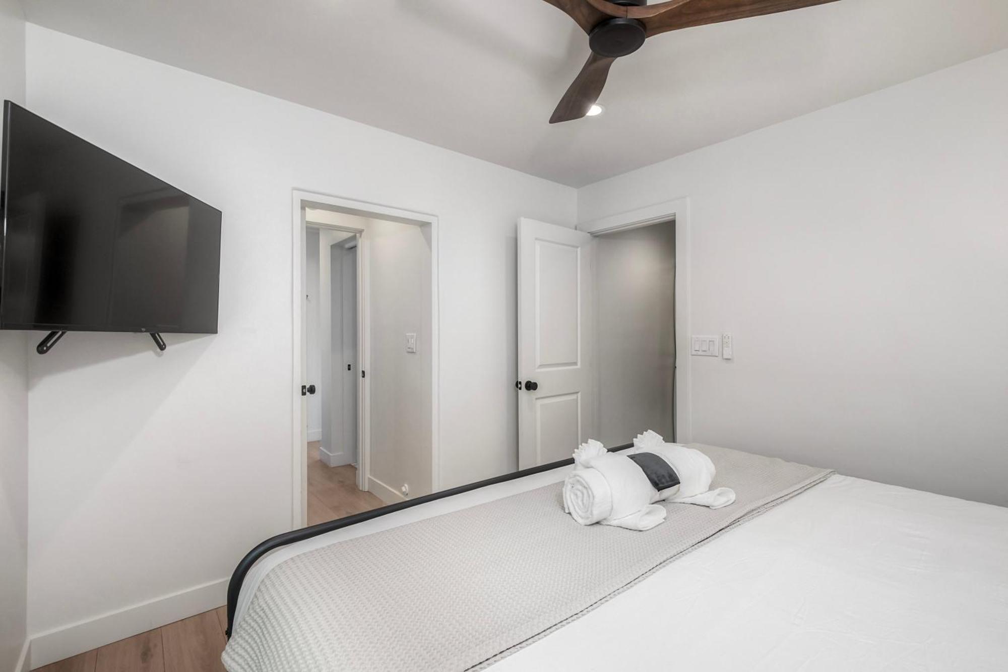 Apartment Modern Vacation With Ocean Views, Private Patio, Fire Pit & Walkable Location Carlsbad