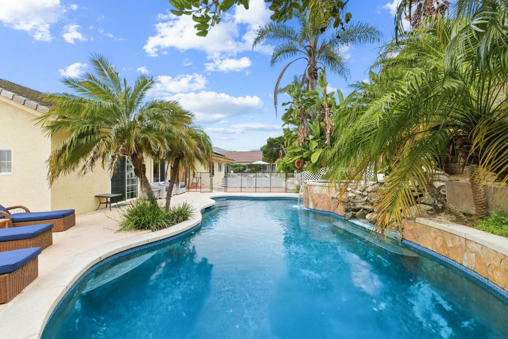 Holiday home Pool Retreat With Hot Tub And Patio Carlsbad