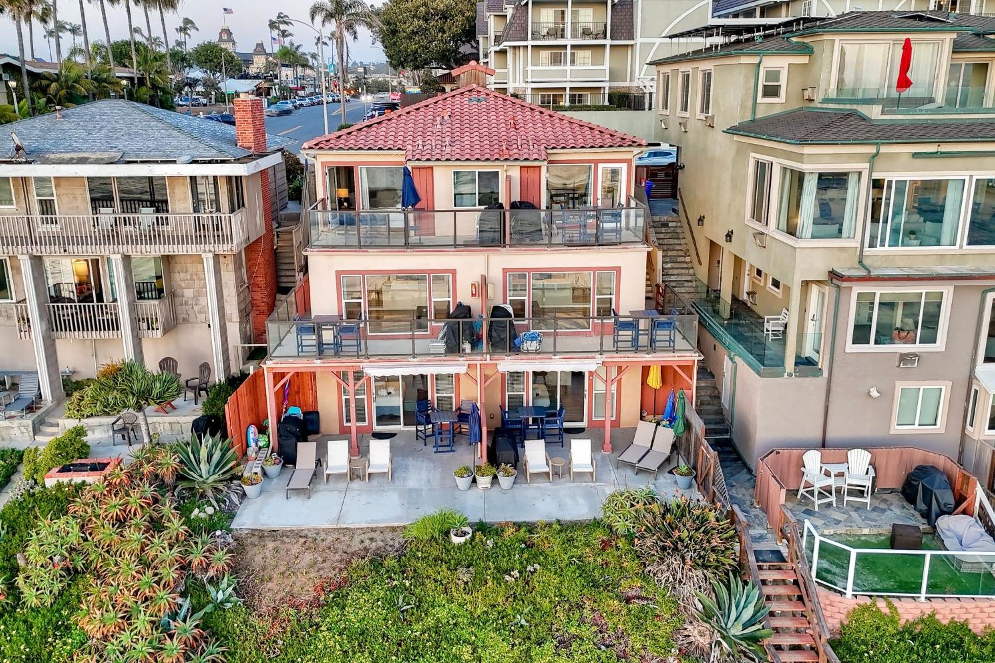 Oceanfront Apartment, Private Balcony, Access, Sunset Views * Carlsbad