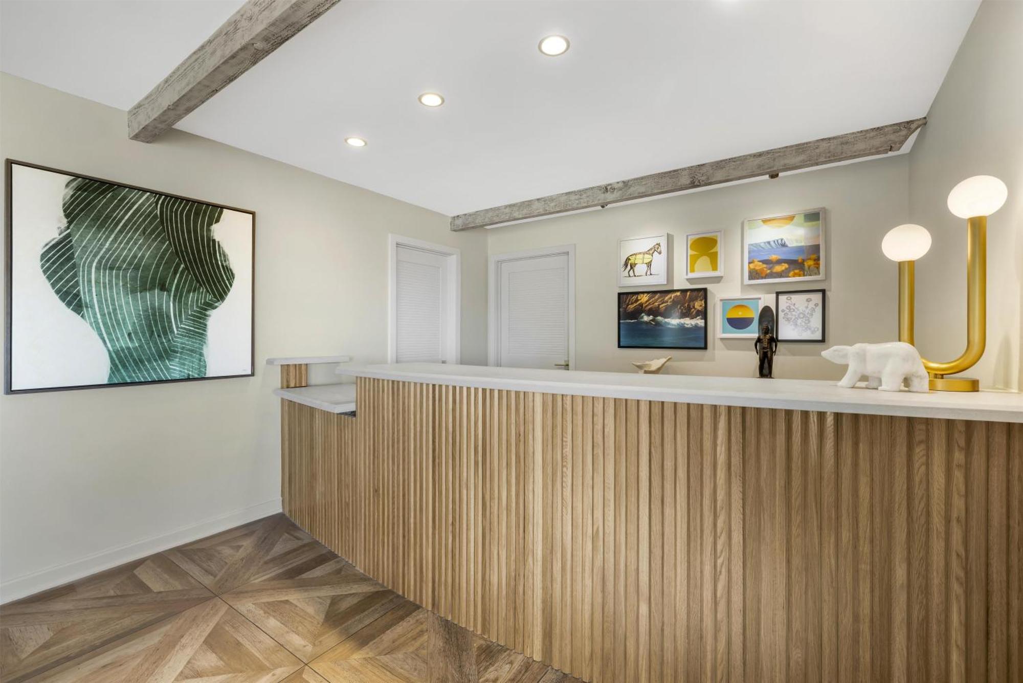 Western View Hotel 3*