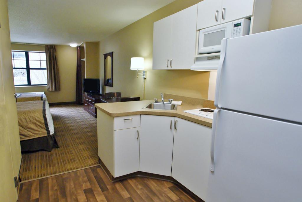 Extended America - San Diego - Village By The Sea Hotel 2*