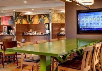 Fairfield & By Marriott San Diego Hotel