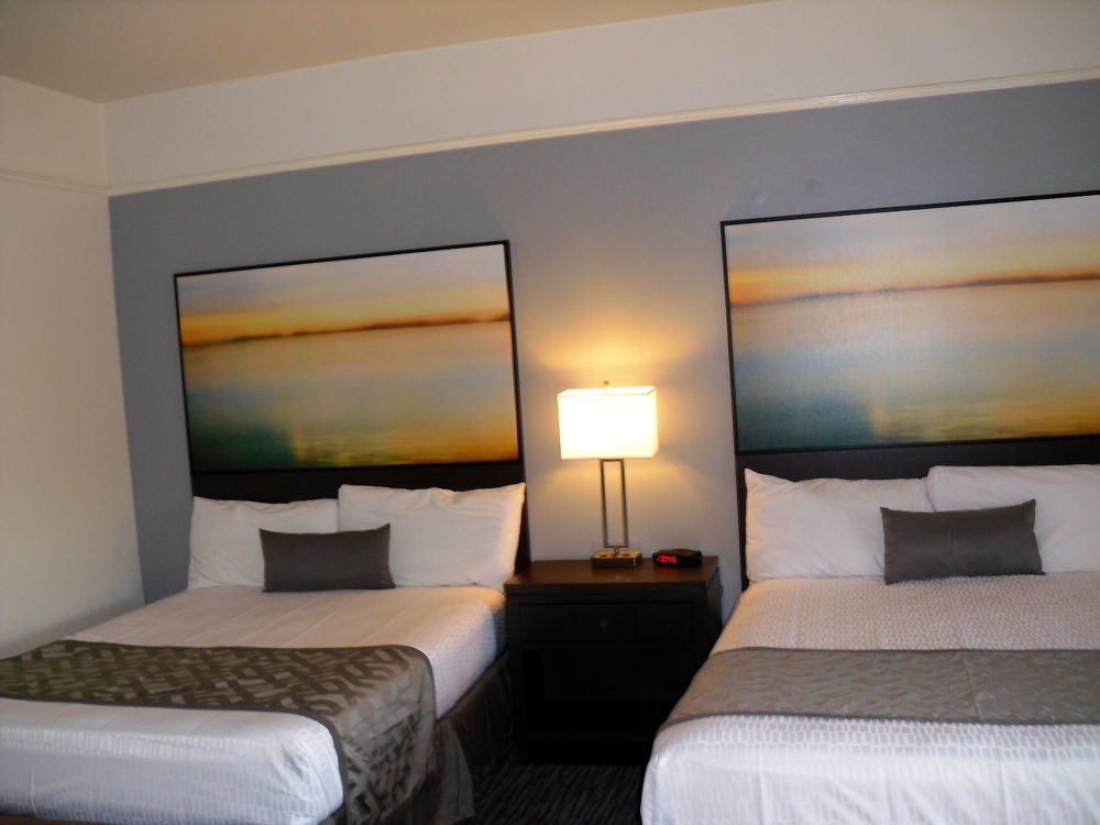 Hotel Tamarack