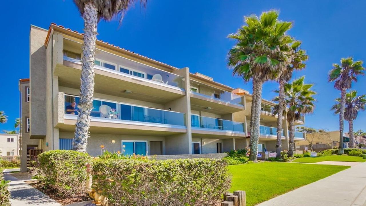 Seabreeze #2 On The Beach Apartment *