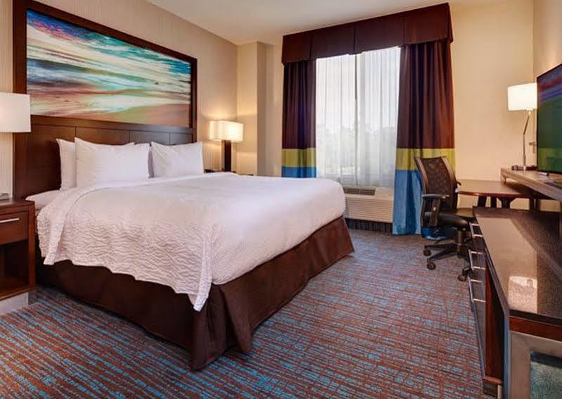 Fairfield & By Marriott San Diego Carlsbad