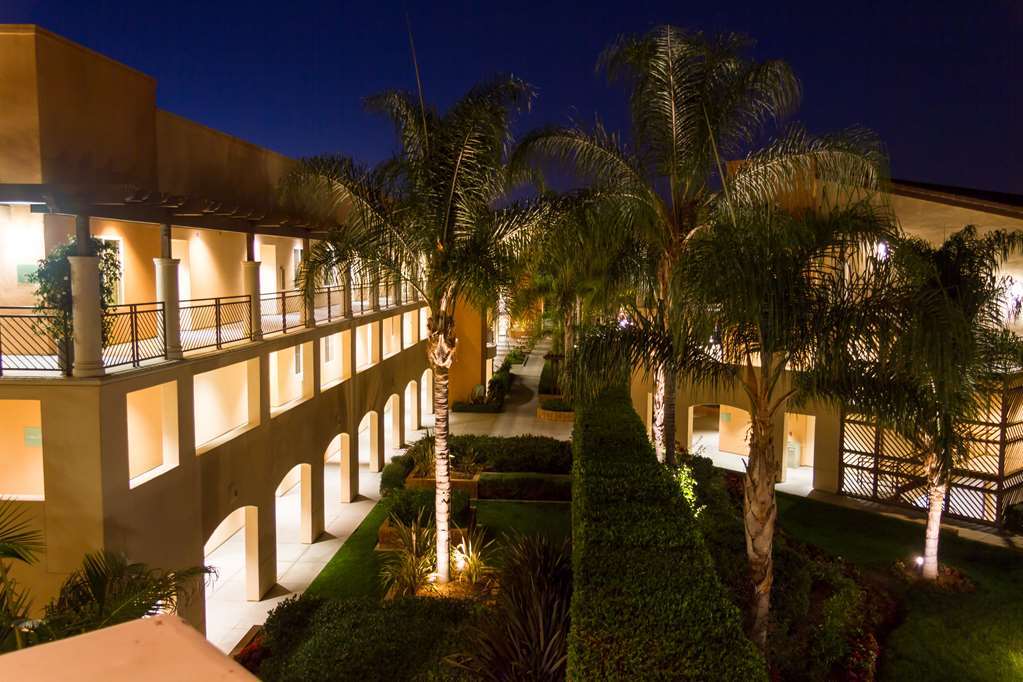 Grand Pacific Palisades Resort 3*