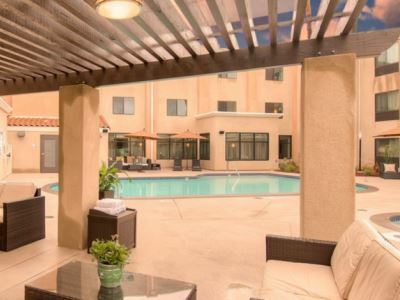 Express & By Ihg 3*