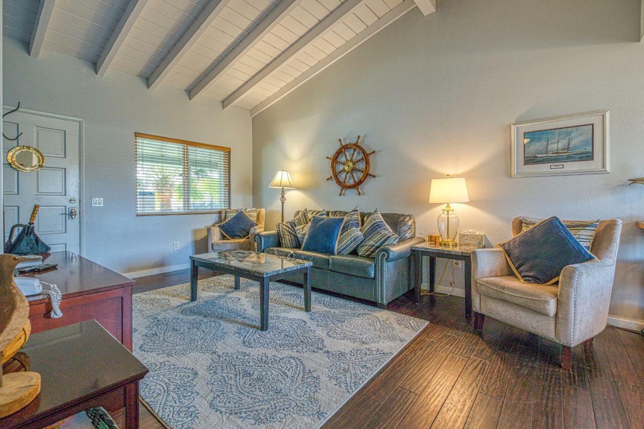 Heart Of The Village Apartment