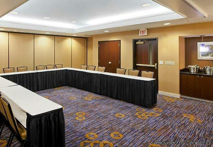 Hotel Courtyard By Marriott San Diego