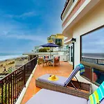 2751 Ocean Street