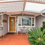 Cozy Carlsbad Home - 2 Blocks To Beach!