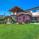 Walk To The Beach - Outdoor Dining - Spacious