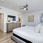 Lagoon Views - Pool - Hot Tub - Gated Community