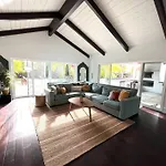 Tranquil Retreat With Pool Near Beach & Legoland