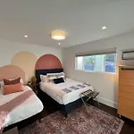 Tranquil Retreat With Pool Near Beach & Legoland