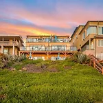 Amazing Beachfront Condo With Deck, Patio, & Balcony